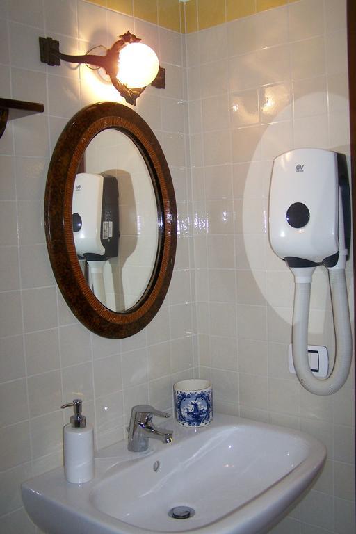 B&B Torre Lara Belgirate Phòng bức ảnh